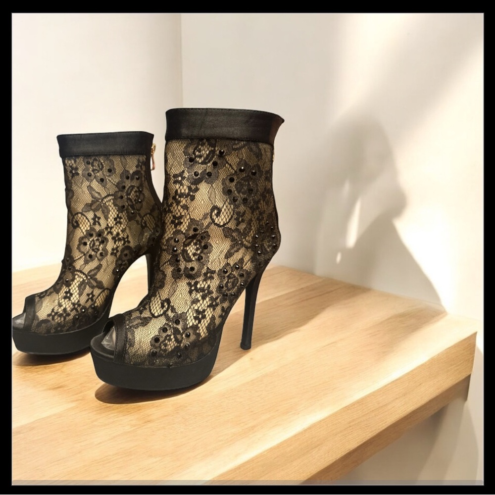 Madison - Chic Black Lace Peep Toe Heels